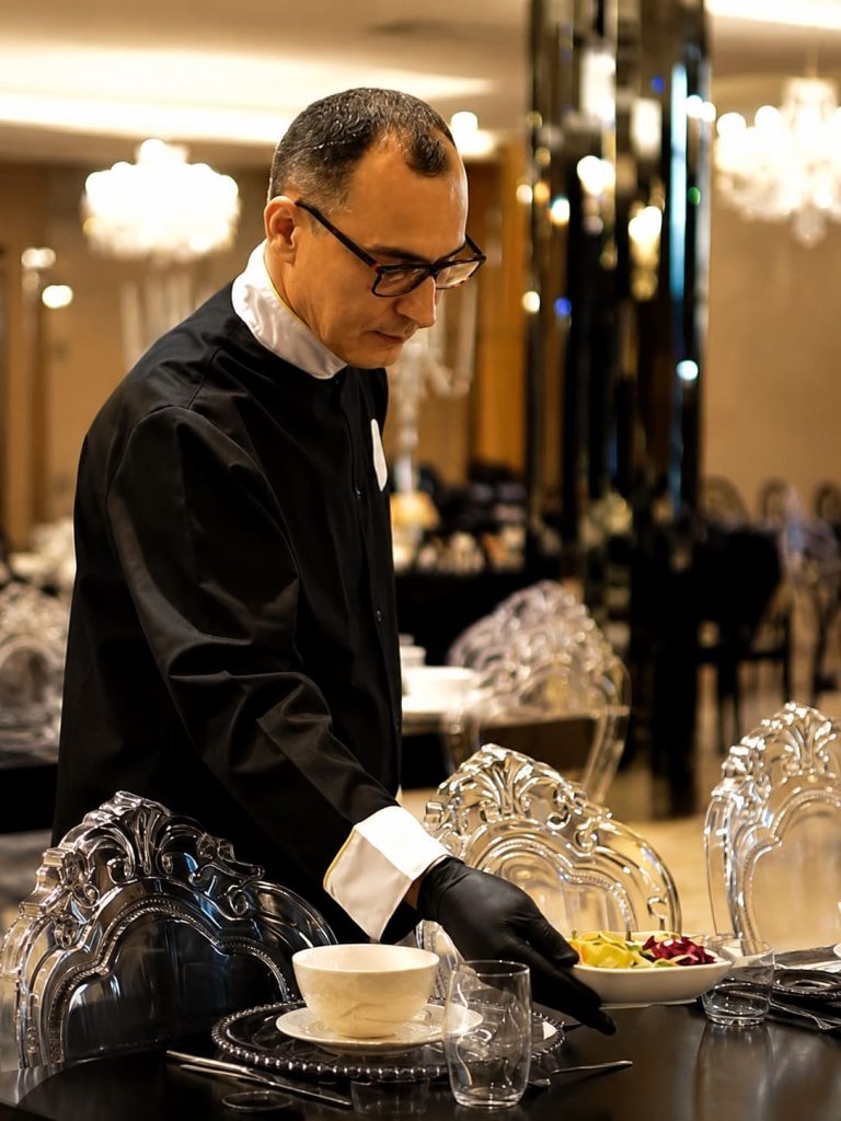 Marka Davet Teras Salon profesyonel servis personeli