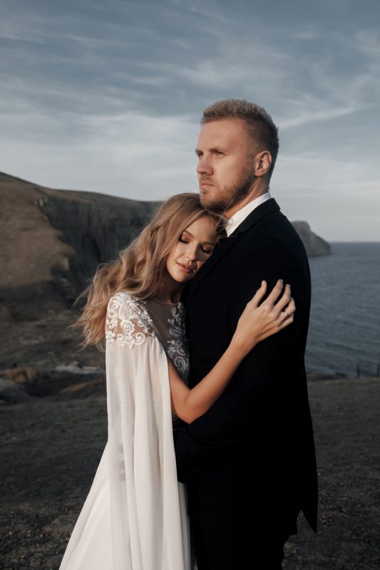 Young-happy-Gelin-Düğün-dress-Damat